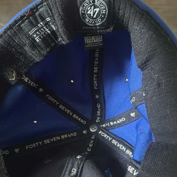 47 Brand one size stretch fit PHILLES ball cap Philadelphia Phillies - Picture 7 of 8